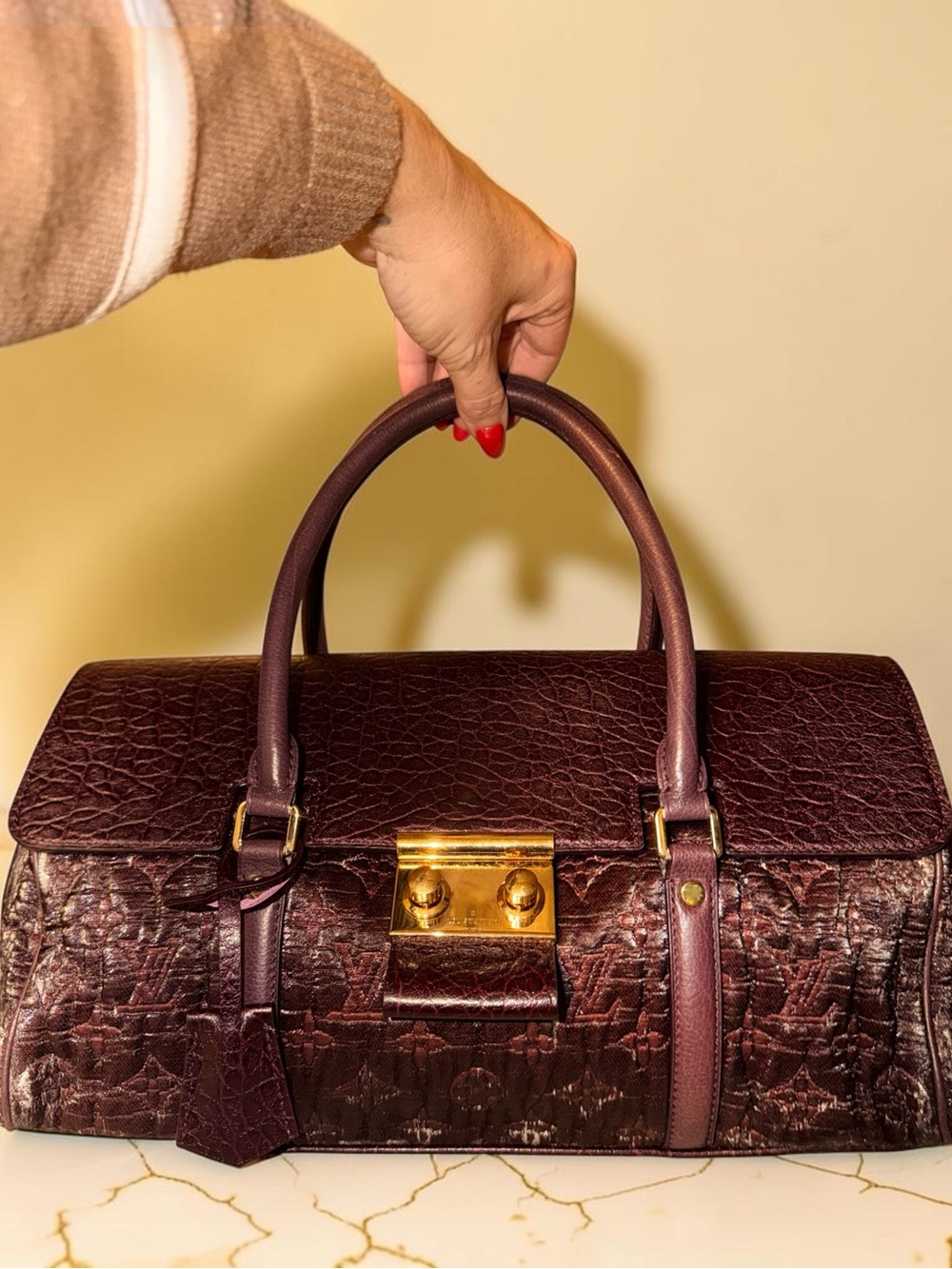 LOUIS VUITTON
Monogram Volupte Beaute Bordeaux “Défilé Femme” Runway Bag